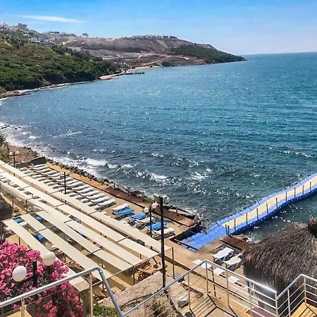 Stunning Apartment With Sea View Apartament Milas