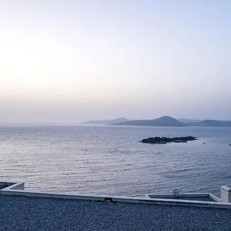 Apartman Stunning Apartment With Sea View